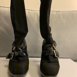 Black heeled boots